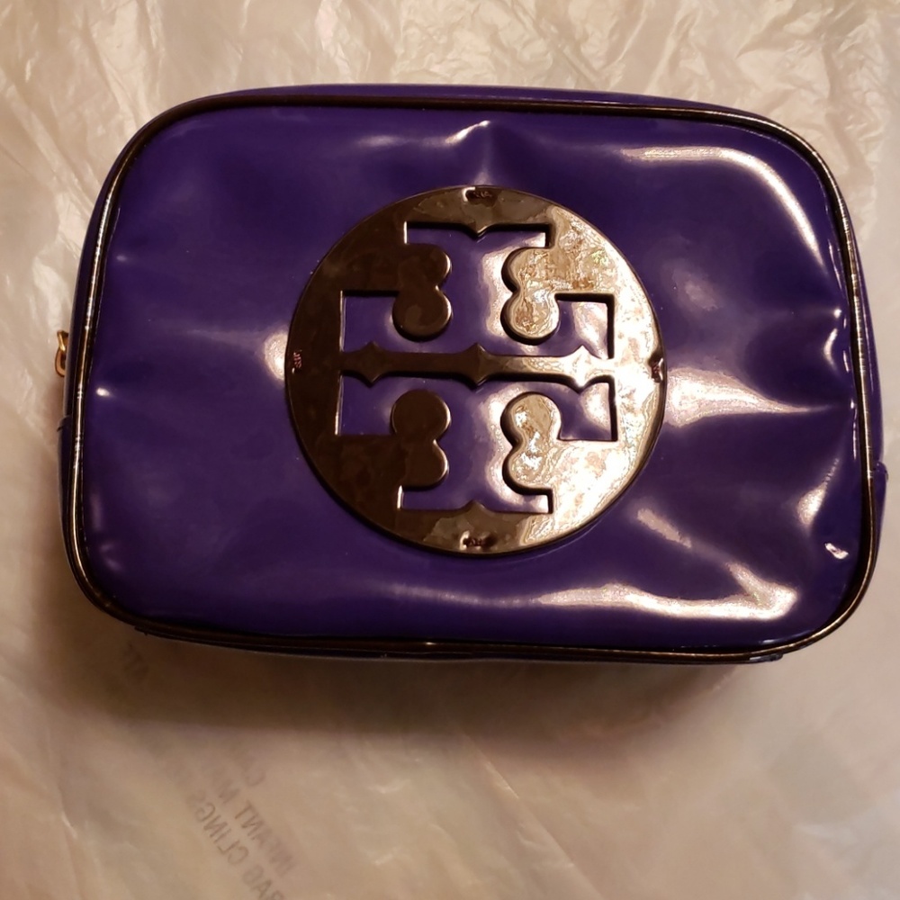 Cosmetic bag
